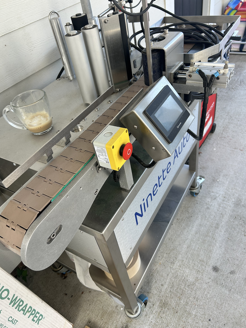2019 CDA Ninette Auto pressure-sensitive labeler